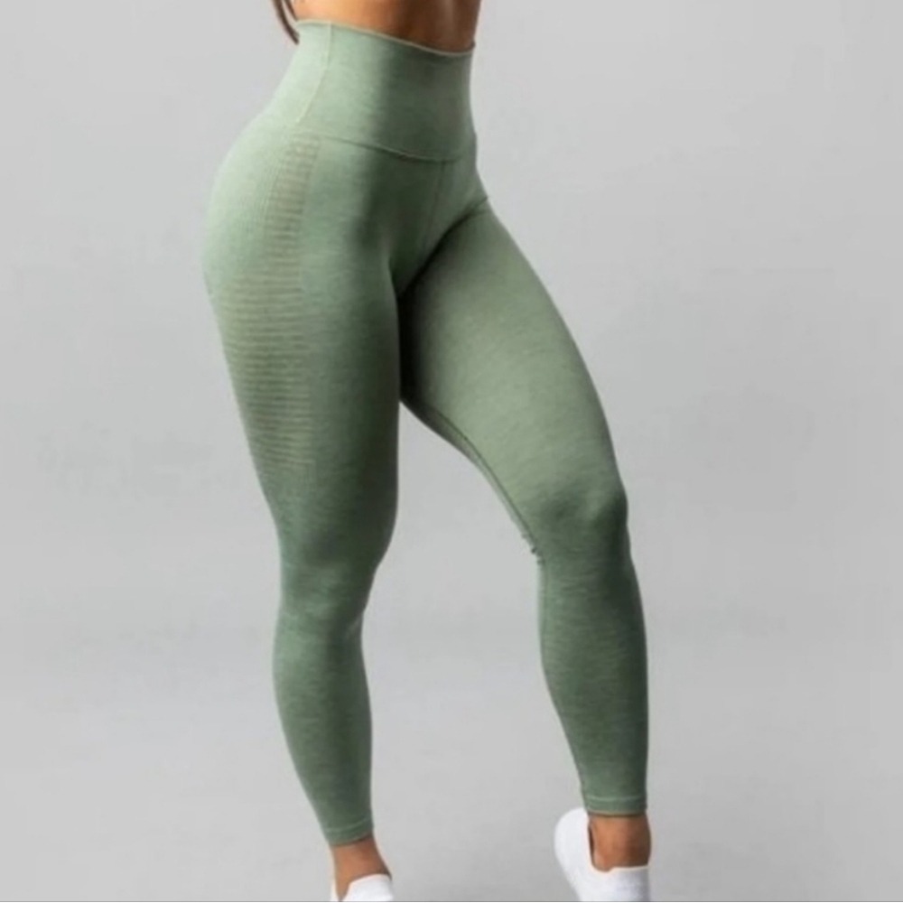 Alphalete Halo Workout Fitness Leggings Sage Green Womens Medium